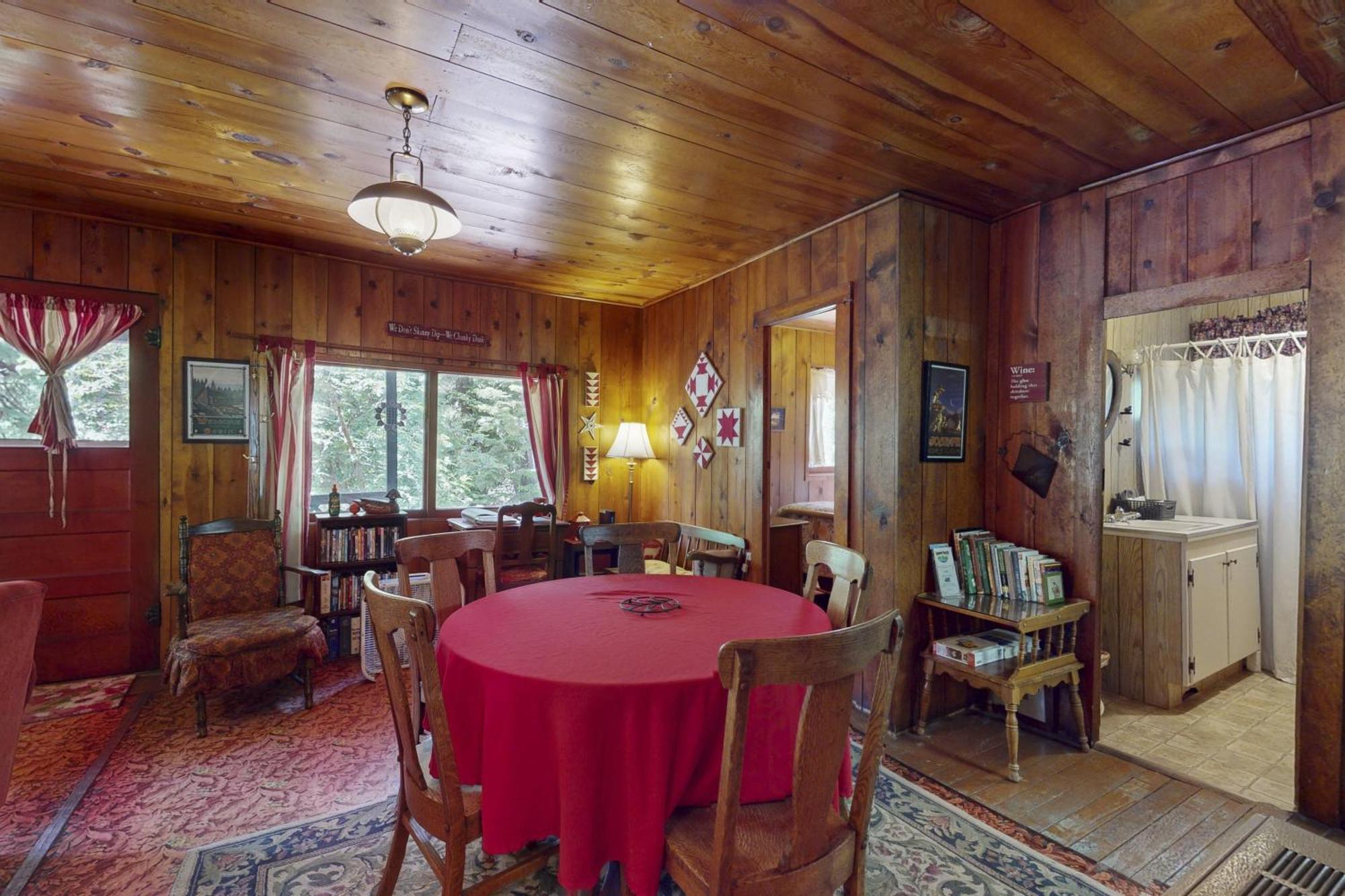 Pine Cone Cottage Joseph 外观 照片